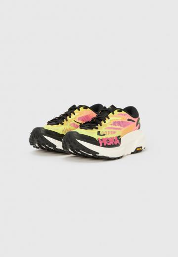 Беговые кроссовки