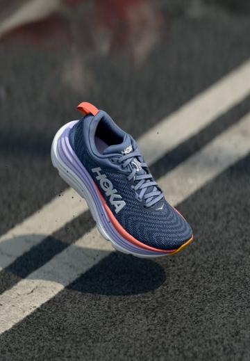 Беговые кроссовки