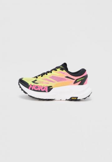 Беговые кроссовки