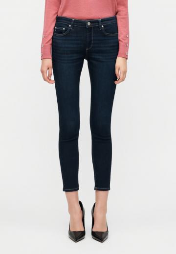 Короткие джинсы