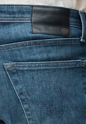 Клешеные джинсы