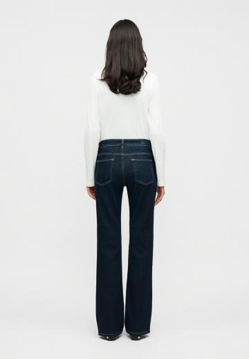 Клешеные брюки