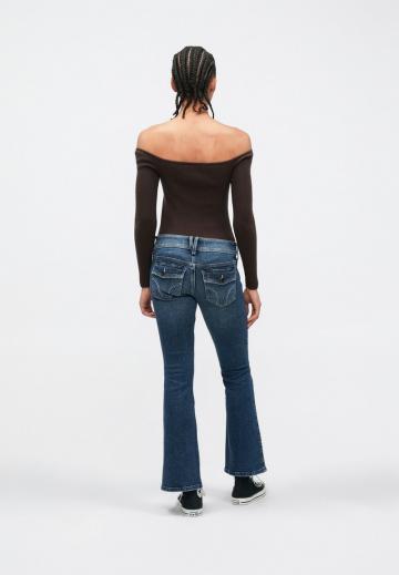 Клешеные джинсы