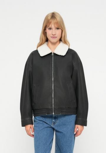 Кожаная куртка