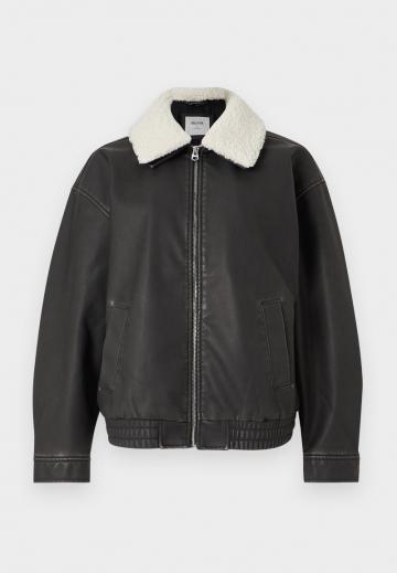 Кожаная куртка