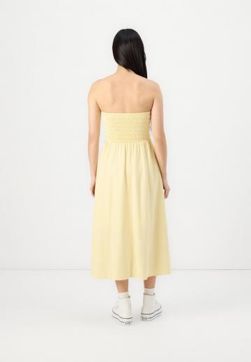 Платье без бретелек