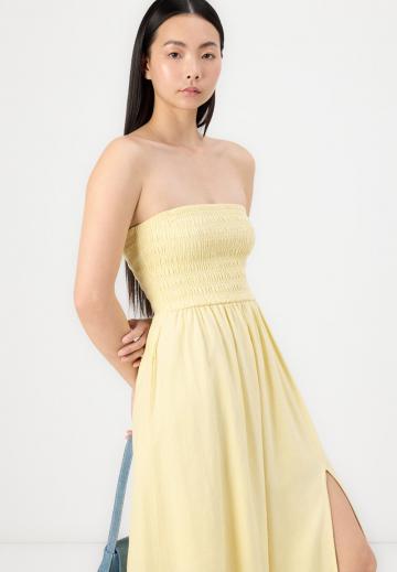 Платье без бретелек