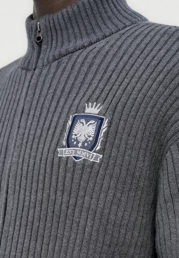 Вязаная кофта