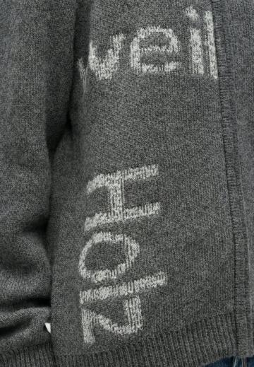 Вязаная кофта