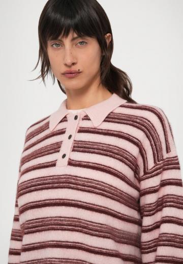 Пуловер с воротником поло