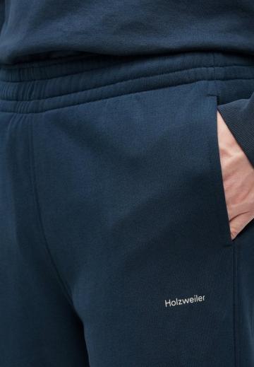 Спортивные штаны