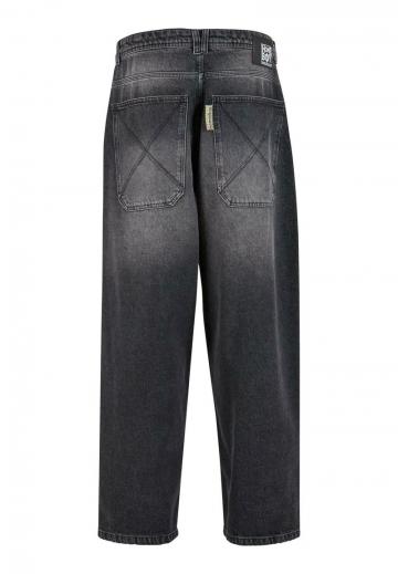 Свободные джинсы