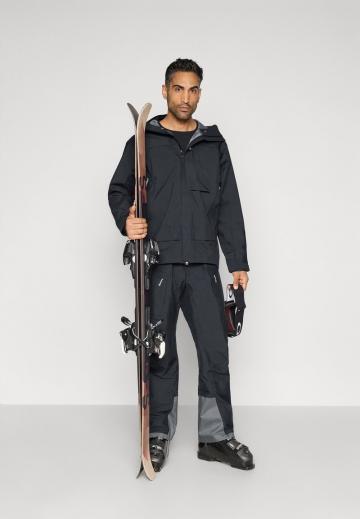 Сноубордическая куртка