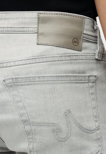 Узкие джинсы