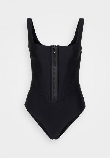 Слитный купальник