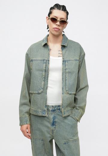 Джинсовая куртка