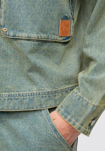 Джинсовая куртка