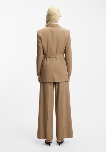 Короткое пальто