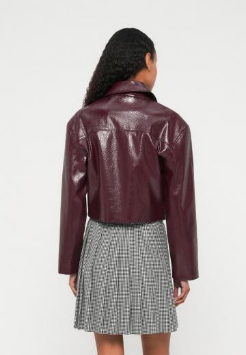 Короткая куртка