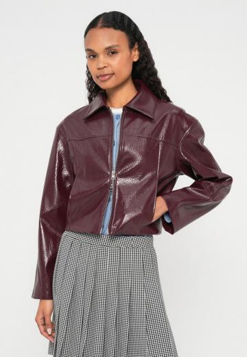 Короткая куртка