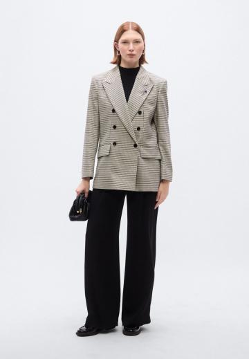 Короткое пальто