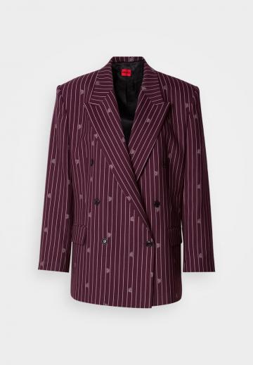 Короткое пальто