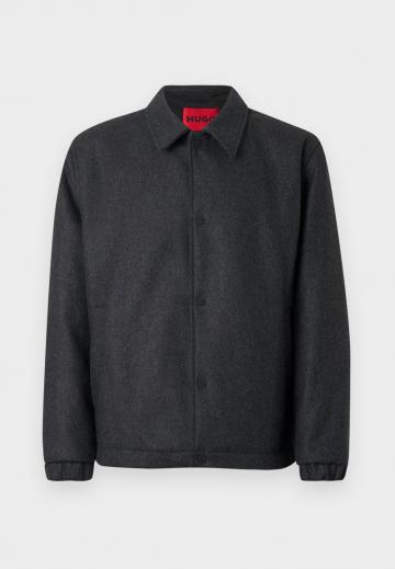 Короткое пальто