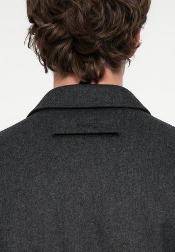 Короткое пальто