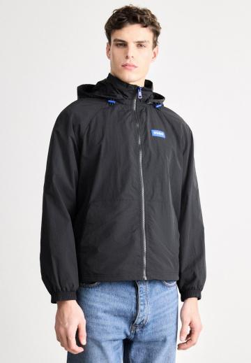 Куртка-дождевик