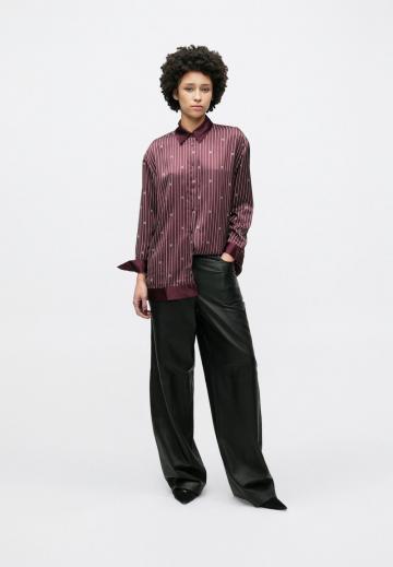 Атласная блузка