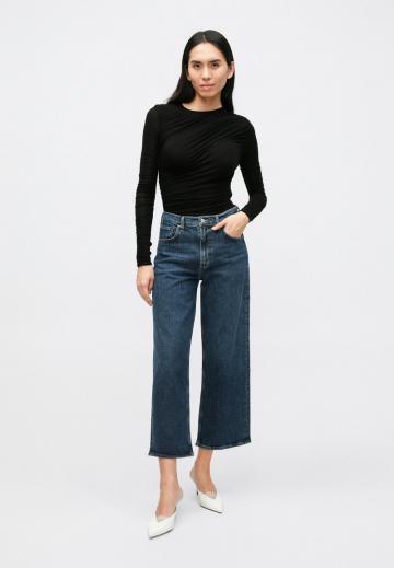 Свободные джинсы