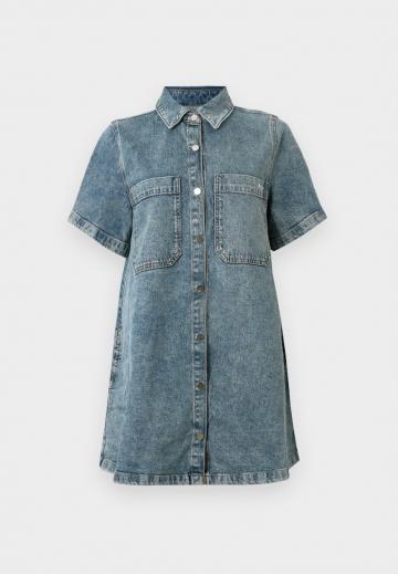 Короткое платье