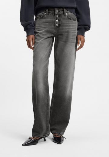 Прямые джинсы