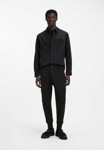 Брюки с накладными карманами