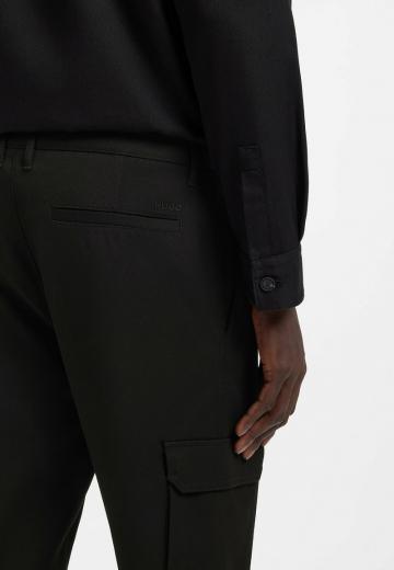 Брюки с накладными карманами