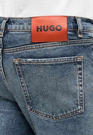 Узкие джинсы