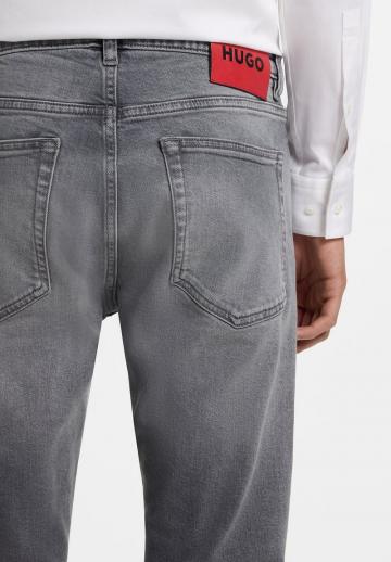 Узкие джинсы