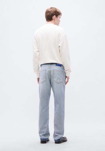 Прямые джинсы