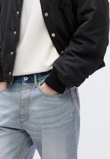 Прямые джинсы