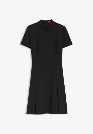 Короткое платье