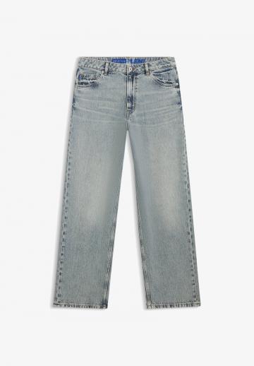 Свободные джинсы