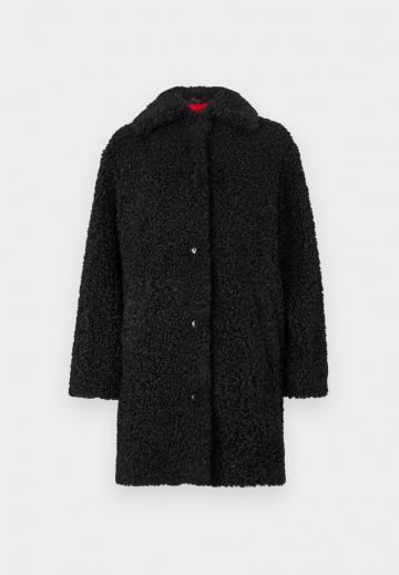 Короткое пальто