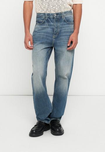 Свободные джинсы