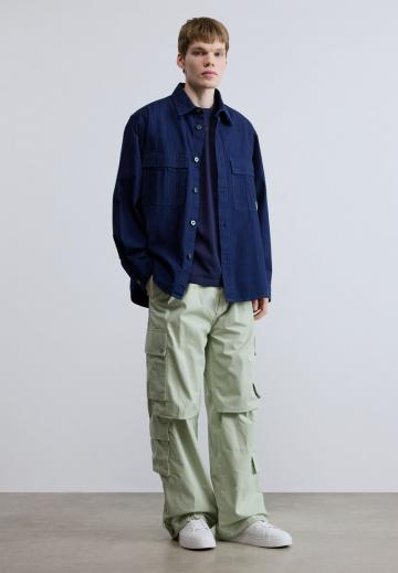 Брюки с накладными карманами