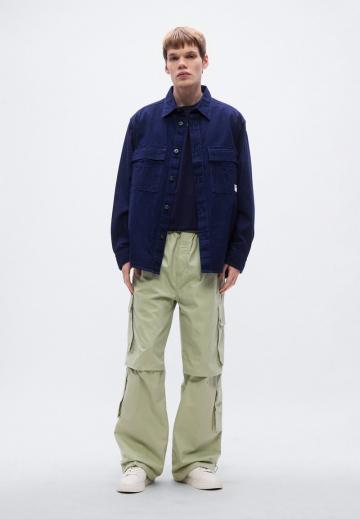 Брюки с накладными карманами