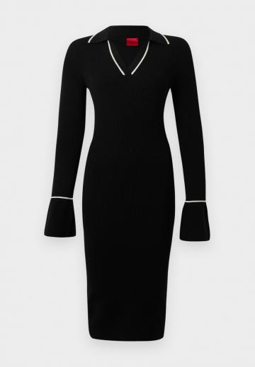 Вязаное платье