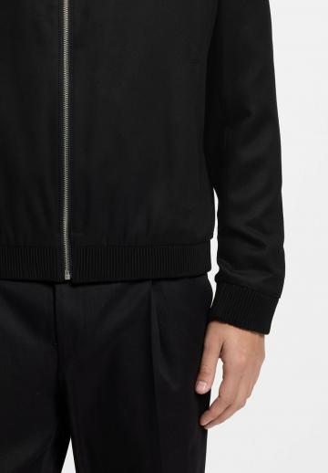 Куртка бомбер