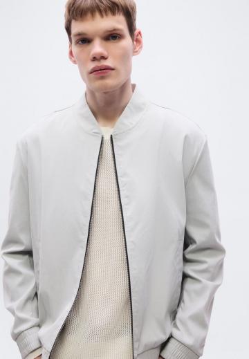 Куртка бомбер