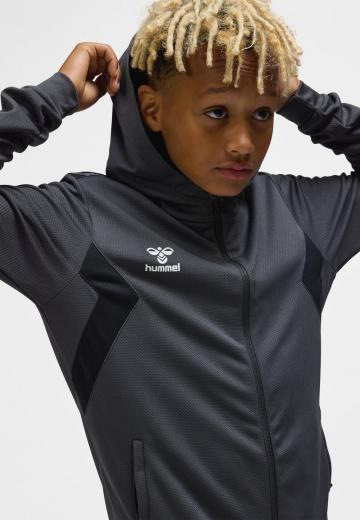 Спортивная куртка