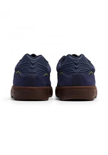 Кроссовки для зала